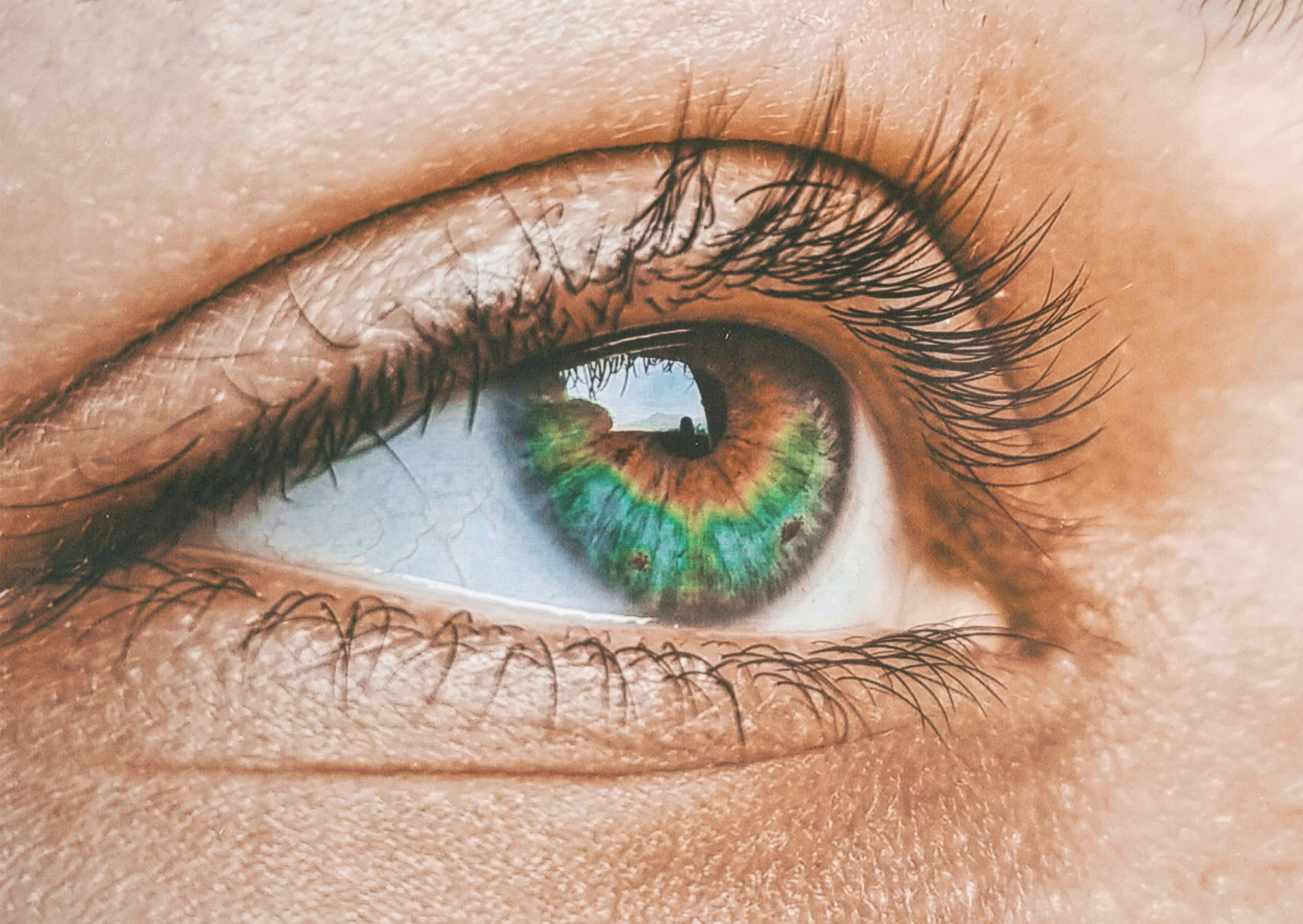 Are lash serums safe for the eyes?