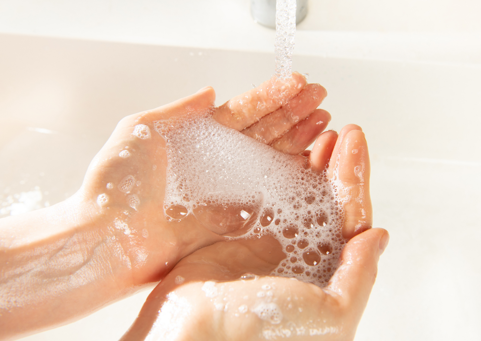 What cleanser to use after a lash lift or eyelash extensions?